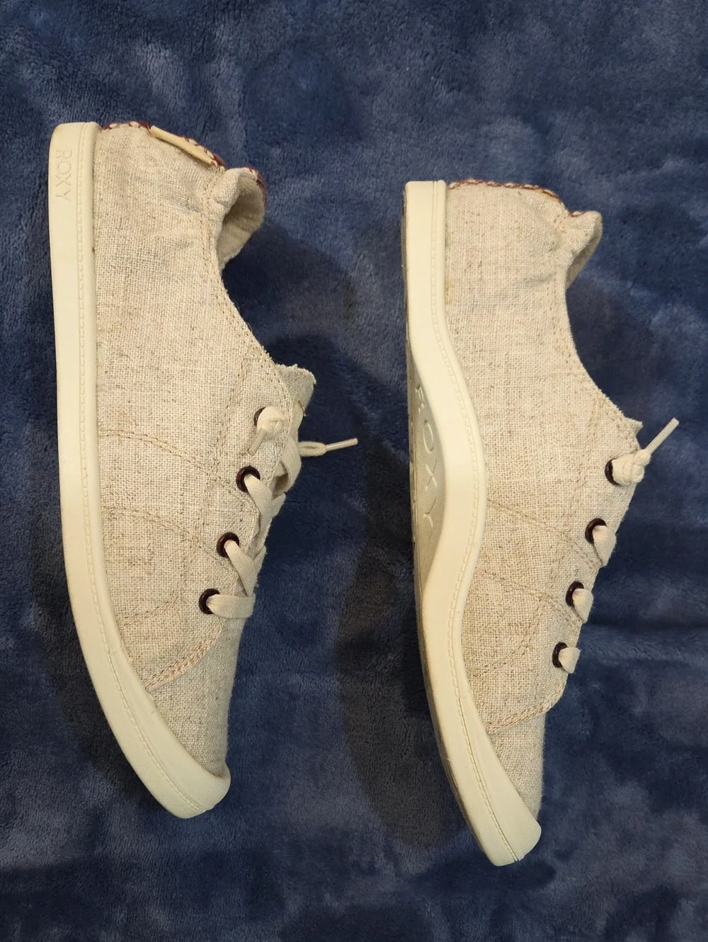 Roxy Low-Top Canvas Sneakers in Light Beige